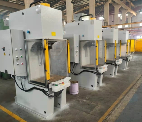 25MPA attrezzatura per la stampa idraulica 380V Max. Temperatura di lavoro 120°C