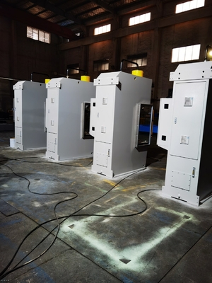 Macchina a pressione idraulica con velocità di lavoro massima di 20 m/min